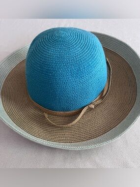 Columbia Turquoise Crown Brown Brim Women's Sun Hat